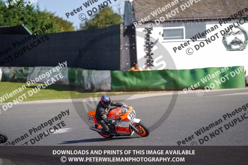 enduro digital images;event digital images;eventdigitalimages;mallory park;mallory park photographs;mallory park trackday;mallory park trackday photographs;no limits trackdays;peter wileman photography;racing digital images;trackday digital images;trackday photos